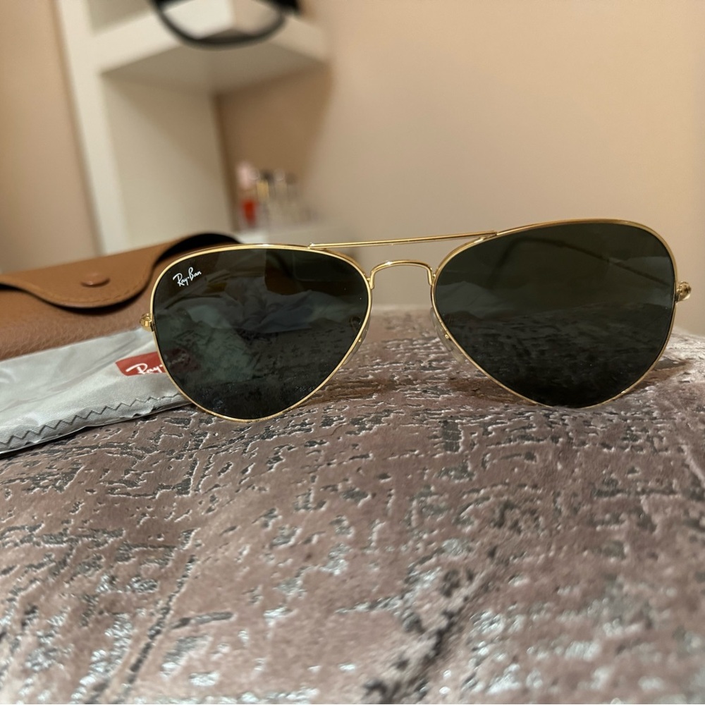 Authentic Rayban Aviator sunglasses